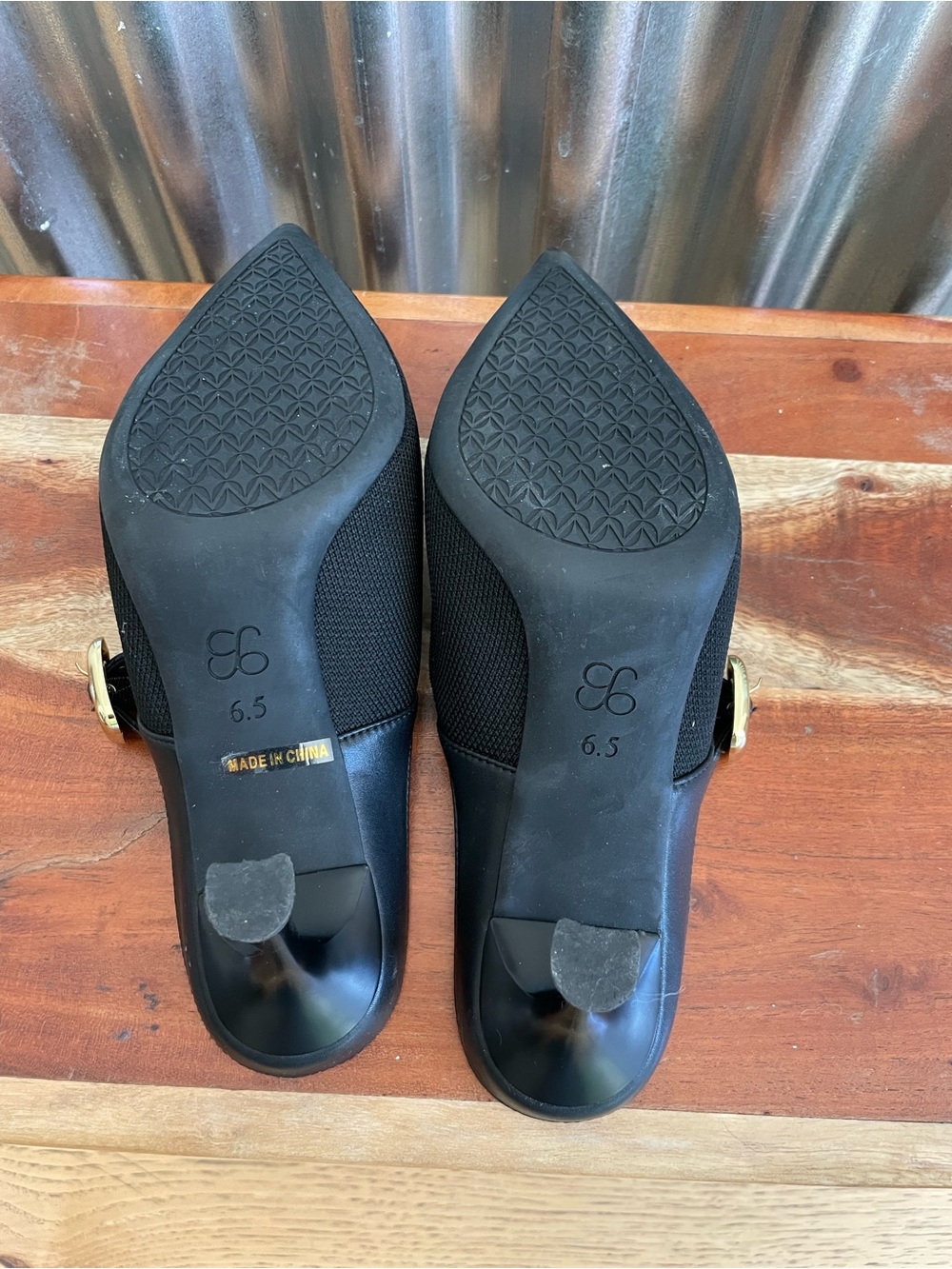 Cost Island Grace Lithe Comfortable Black Pointed Mules with Gold Buckle - Women - Picture 5 of 5
